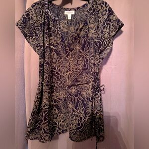 Motherhood tie blouse